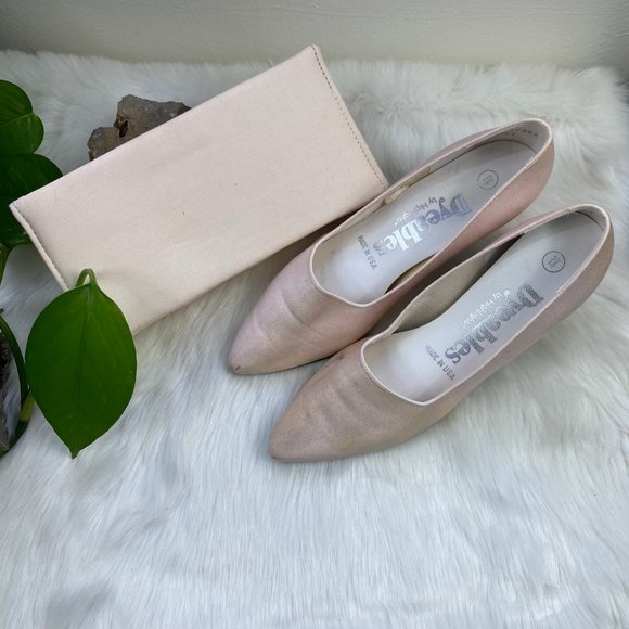 Dyeables by Highlights Light Beige Heels 7.5 w/ Matching Colorifics Purse - Picture 2 of 13